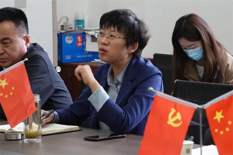 梁山縣縣委常委、常務(wù)副縣長張建芬蒞臨正陽集團(tuán)調(diào)研指導(dǎo)工作